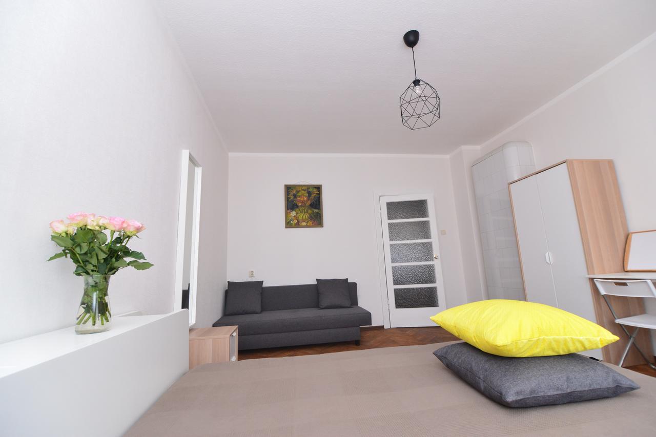 Ferienwohnung Beatrises Apartamenti Riga Exterior foto